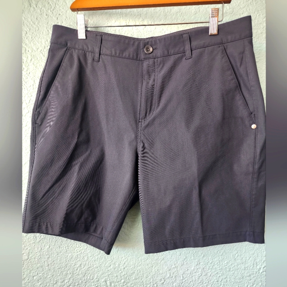 Vuori Men’s Meta short grey size 34